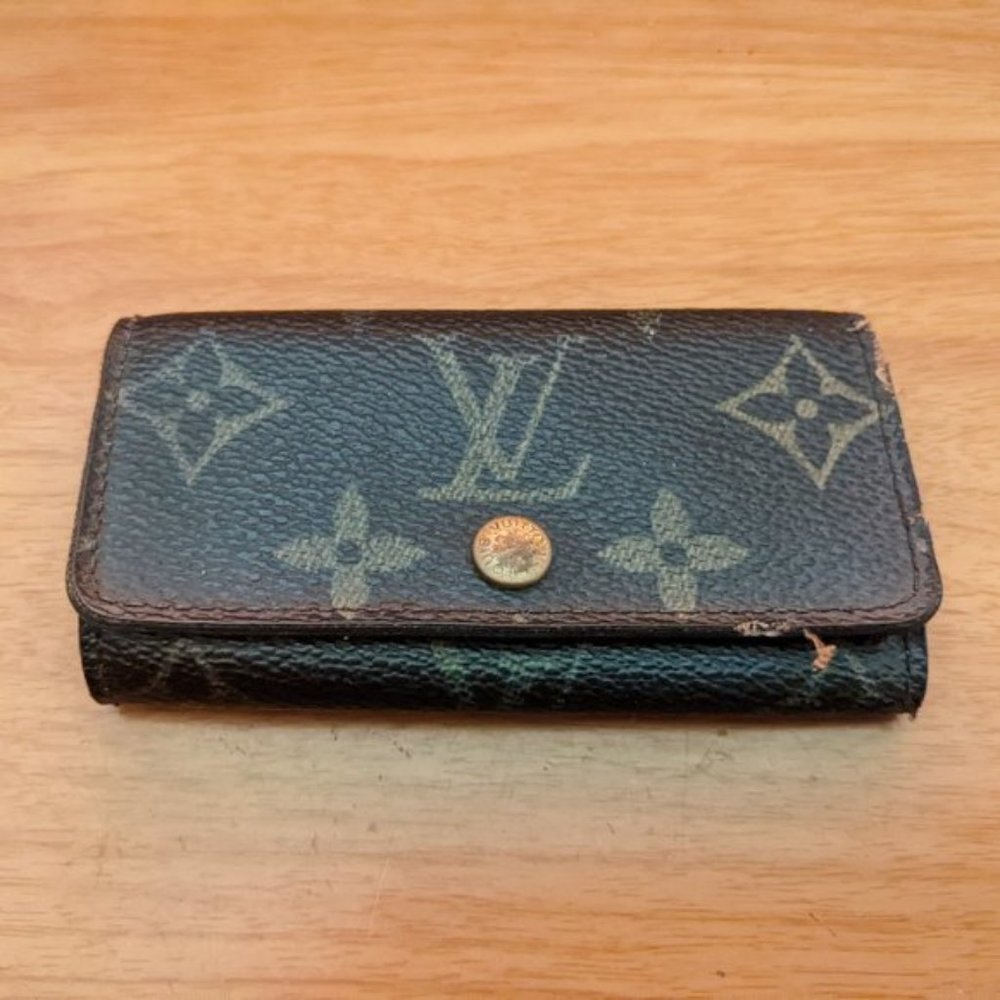 Louis Vuitton Monogram Key Holder/Wallet #1358💥PRICE DROP💥